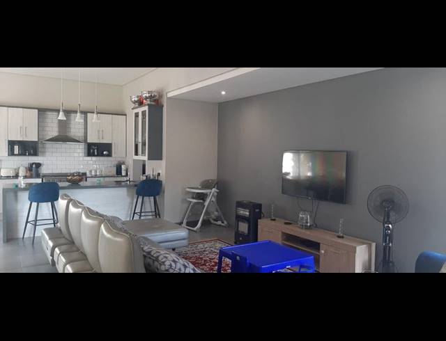3 BEDROOM PROPERTY TO RENT IN MIDSTREAM MEADOWS